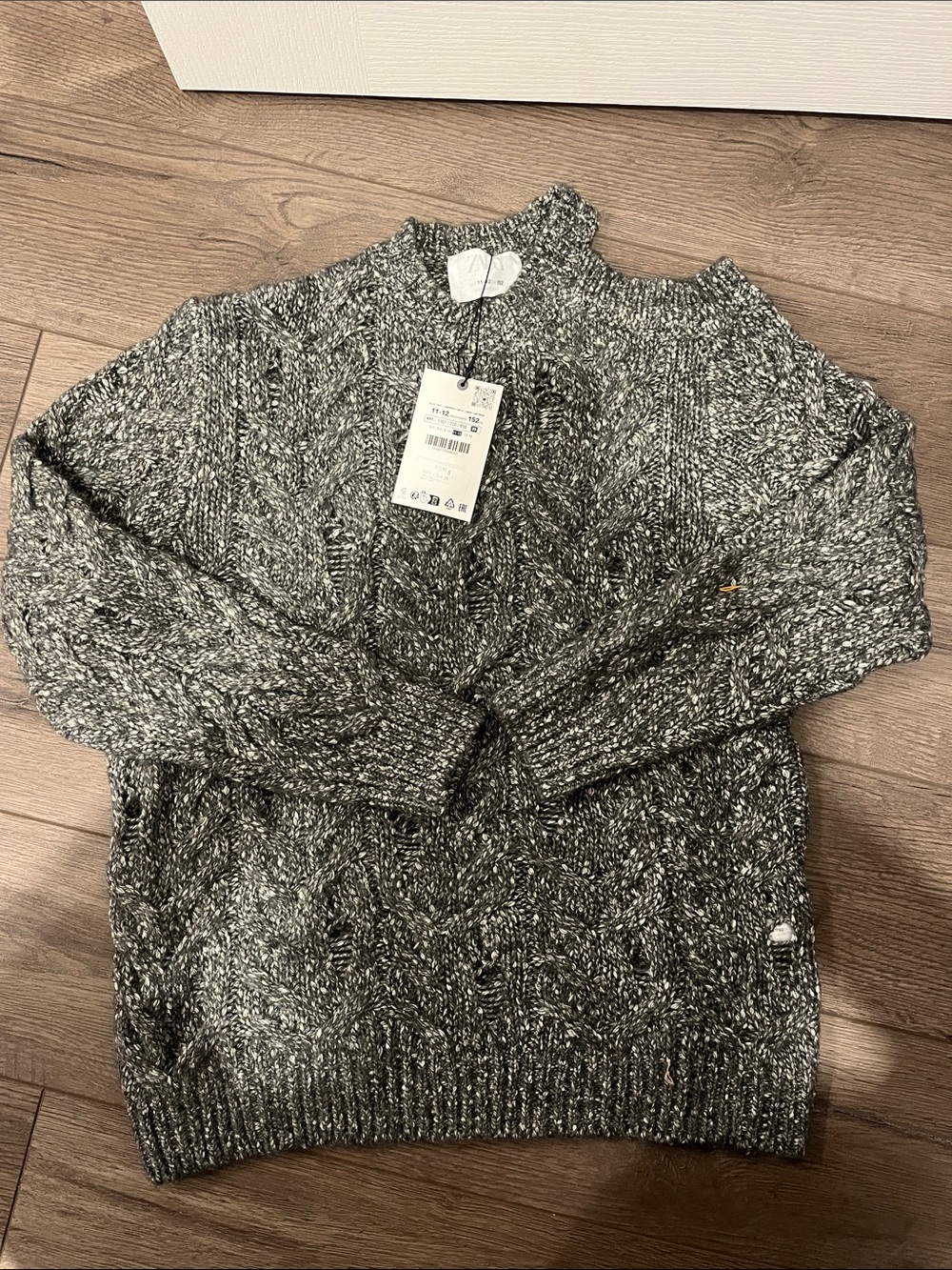 Brand new Zara kid’s Black & White Marled Cable-Knit Crewneck Sweater